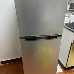 【無料】冷蔵庫約100Lほど 5/27,28受取可能