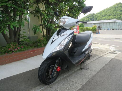 SYM　GT125(LEDヘッドライト)　中古実動美車　バッテリーフル充電済み　オイル交換済み　タイヤ後輪新品交換済み　ナンバー登録書類有