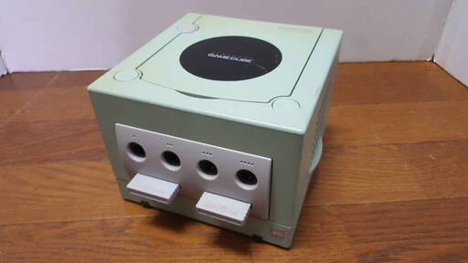 Nintendo ニンテンドー GAME CUBE ゲームキューブ DOL-001 本体のみ 動作未確認　ジャンクにて