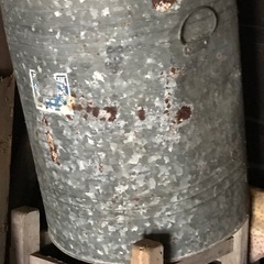 古い米収納缶　ブリキ　