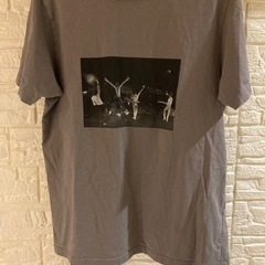 GUとQUEENのコラボTシャツ Mサイズ