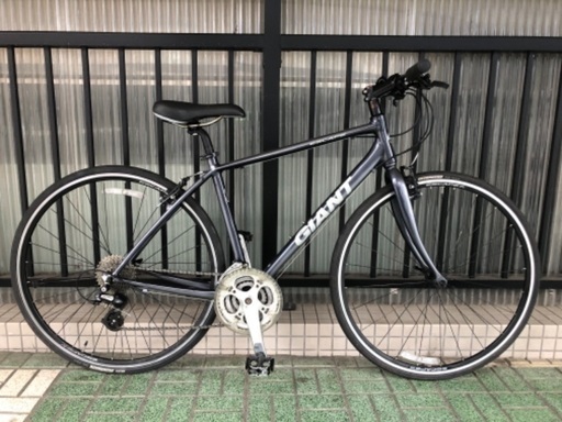 クロスバイク GIANT  「escape R3」。