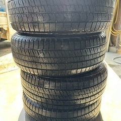 No.766 ブリヂストン 215/60R/16 スタッドレス 冬タイヤ 2019年 4本セット テリオス マークXジオ エスティマ 他 No.766 ブリヂストン 215/60R/16 スタッドレス 冬タイヤ 2019年 4本