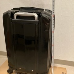 スーツケース　黒　cirrus