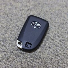 初期化可能　200系ハイエース レジアス 　トヨタ純正スマートキー 　007－AF0105　3ボタン　片側スライド