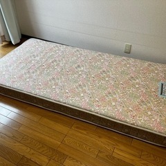 【お得】フランスベッドのマットレスと天然木(シングル)ベッド
