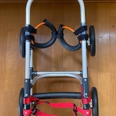 ワンちゃん用四輪車椅子