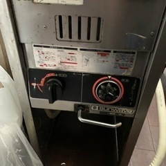 ※終了※★飲食店閉店★業務用 いろいろ 調理器具 フライヤー 鉄板調理器 ステンレス棚など