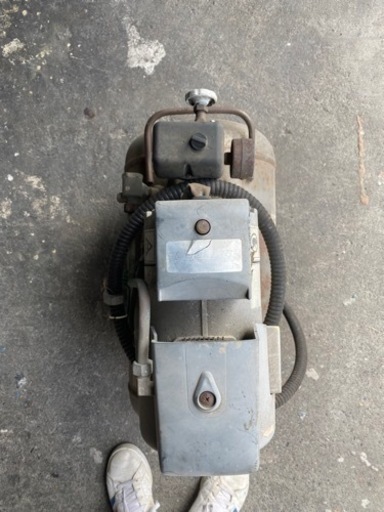 コンプレッサー 30L 200V