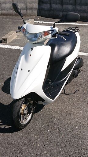 アドレスV50 白 4ストローク インジェクション FI モデル バッテリー プラグ ほぼ新品 サイドスタンド付き オイル交換済