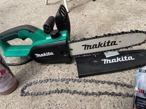 マキタ電動チェーンソー替刃2本付き