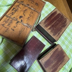 アンティーク 明治か大正。かなり古い箱4点