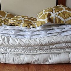 【ネット決済】新品同様シングル敷布団、かけ布団、ベッドパッドセット