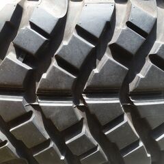 横浜ジオランダ、MTタイヤ5本