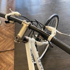 【LOUIS GARNEAU CHASSE前後タイヤ・チューブ新品！】3×8速　700×28cクロスバイク　ホワイト LOUIS GARNEAU CHASSE前後タイヤ・チューブ新品！】3×8速 700×28c