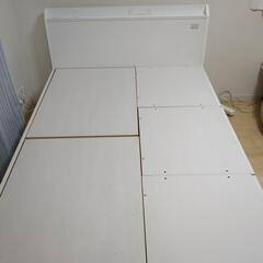 （お取り引き決定）ニトリ収納付きセミダブルベッド