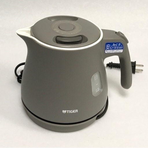 タイガー　0.6L電気ケトル　PCM-A060