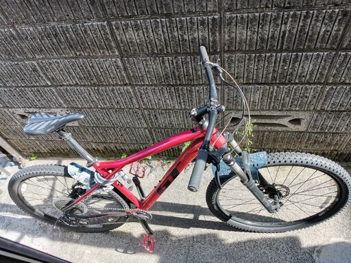 マウンテンバイク GT AVALANCHE ELITE 29 V2 (レッド)