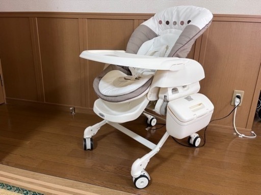 美品　コンビ ネムリラ BEDi EG スイング ハイローチェア　エッグショック コンビ ハイローチェア ネムリラ BEDi おやすみドームエッグクッション