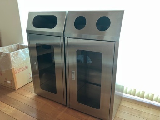 リサイクルボックス　2個　空き缶　空きビン　ペットボトル　分別ゴミ箱　ステンレスヘアライン　大きめ　屋外屋内どちらでも