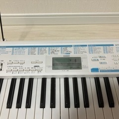 CASIO 61鍵盤 電子キーボード 光ナビゲーション LK-311
