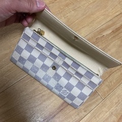 (お引き渡し予定者様決定)LOUIS VUITTON サイフ正規品　シリアルナンバー付きの美品です🎵