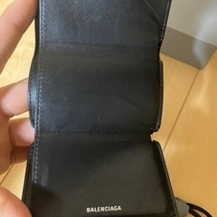 バレンシアガ 折り財布