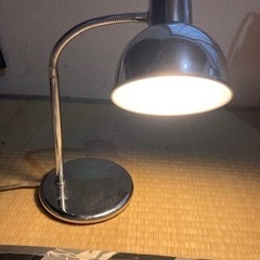 調光付電気スタンド　E26口　ランプ付けます