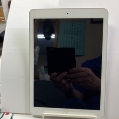 アイパッドエアー1  iPad Airwi_fi A1474 16GB