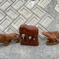 木彫りのライオン　象　鷲　の置き物　バラ売りできます