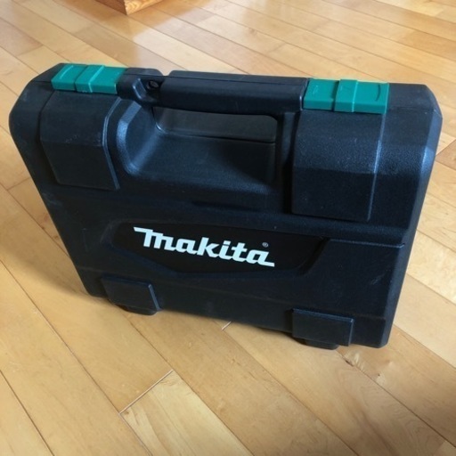 マキタ 充電式 インパクトドライバーM697D/充電器DC18SG/