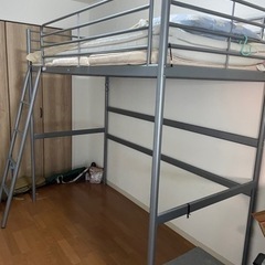 IKEAの2段ベット　ロフトベッド