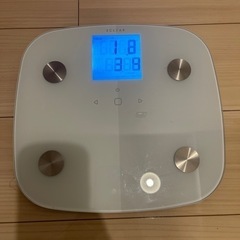 【再出品】体重計（エクリア HCS-FS01）