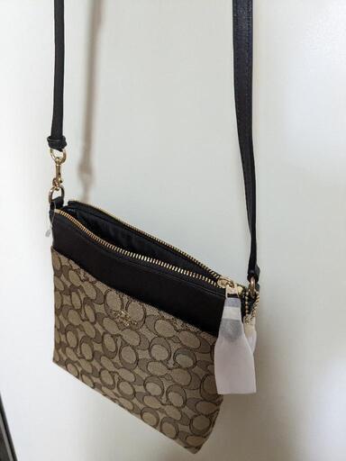 早い者勝ち✨新品COACHショルダーバック
