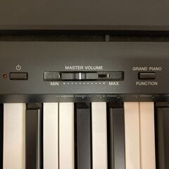 6/11以降お引渡し】YAMAHA電子ピアノ P-45 初心者向け。ペダル