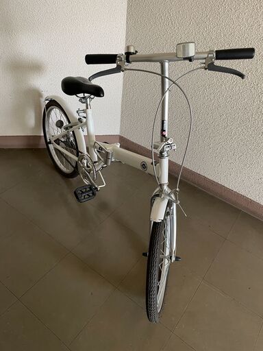 【北見市発】ヴィレ VILLF 折り畳み自転車 G170116b69 20インチ ギアなし 白 FDB-200 (E1690ashtY)