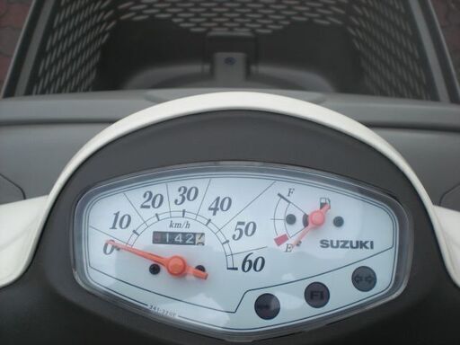 CA43A レッツ4 バスケット アイボリー 後タイヤ/グリップ/バッテリー/ベルト/シートカバーなど新品パーツ多数交換済み CA43A レッツ4 バスケット アイボリー 後タイヤ/グリップ/バッテリー