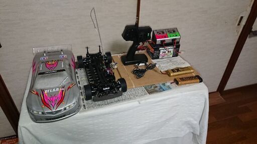 未使用のタミヤTT-01シャーシセットTRF汎用ボディ附属します。