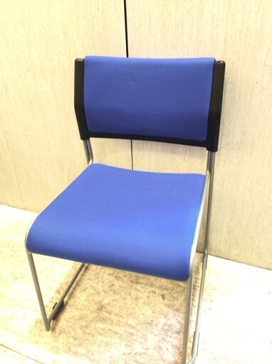 ■9105■ アイリスチトセ スタッキングチェア イス 椅子 チェア オフィス家具 会議用 ブルー 布張り オフィスチェア オフィス用チェア