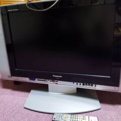 パナソニック　Panasonic　テレビ26型　Ｂキャスカード付き★