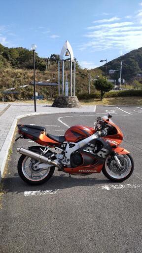 ホンダ CBR900RR 98モデル 逆車 綺麗です支払は、現金でお願いします ホンダ CBR900RR 98モデル 逆車 綺麗です支払は、現金でお願いします