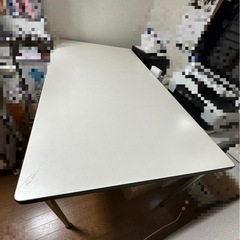【終了】白い天板の大きなテーブル