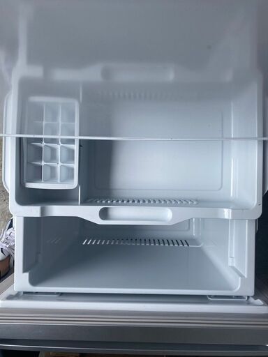 ☆3ヶ月保証付き☆冷蔵庫☆2021年☆Hisense☆282L☆HR-D2801W☆R-606