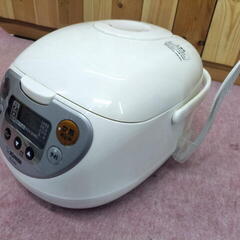 象印ZOJIRUSHI　NL-CA10　1.0Lサイズ　炊飯器　...