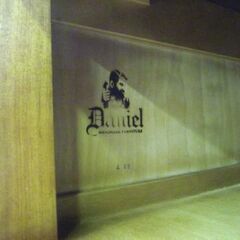 横浜ダニエル クラシック 3人掛けソファ ファブリック トラッド アンティーク クラシカル 収納付き 家具 札幌市 厚別区