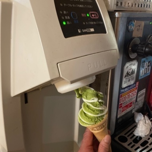 ソフトクリーム製造機