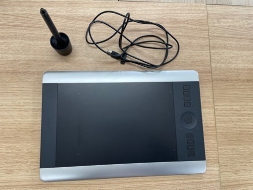 ワコム ペンタブレット intuos Pro Mサイズ PTH-651 - タブレットPC