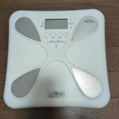 体重計　タニタ2017年製