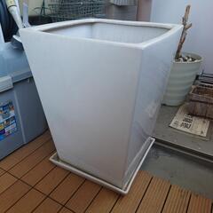 【ネット決済】【取引中】陶器鉢カバー（大）10号鉢入れてました