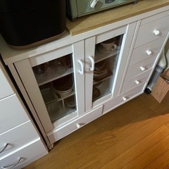 【計10万円分】ソファ・テーブル・食器棚まとめてお渡しいたします！
